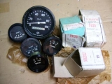 GAZ 69 Tacho und 4 Instrumentenanzeiger neu