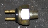 GAZ 69 neuer Stopplichtschalter